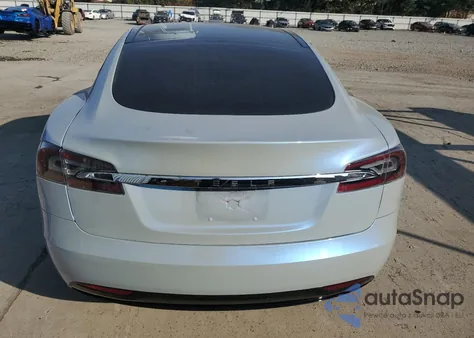 2018 Tesla Model S from USA, damaged, VIN 5YJSA1E24JF272673